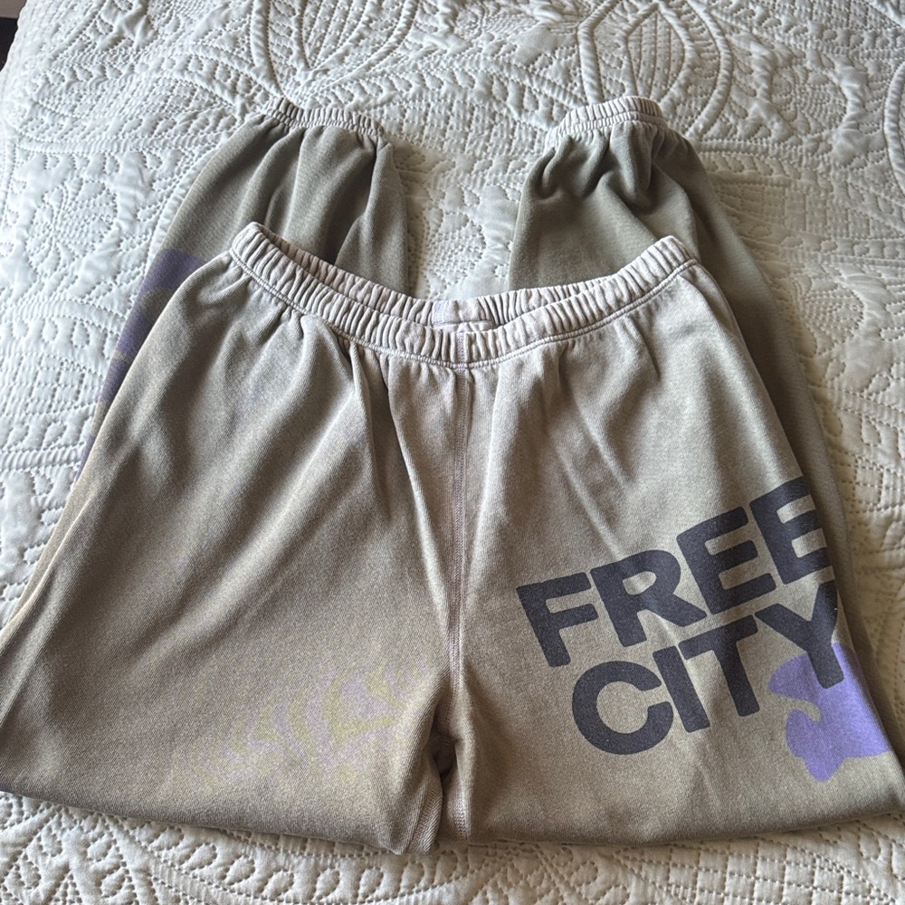 Freecity let’s go sweat pants